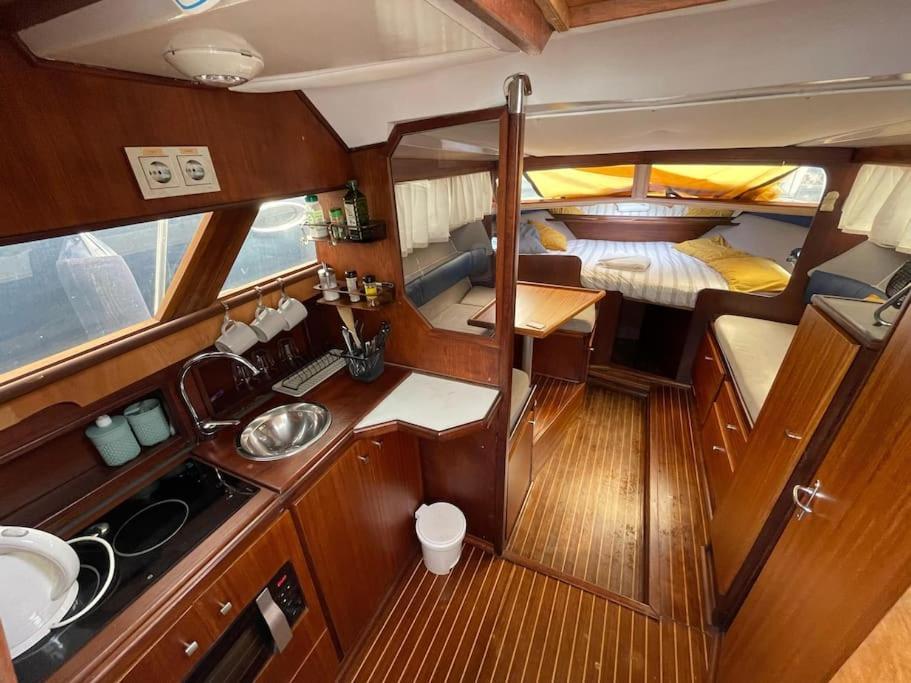 Hotel Barco Acogedor - Cosy Boat - Barcelone Extérieur photo