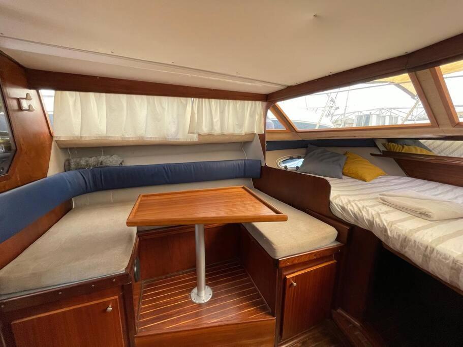 Hotel Barco Acogedor - Cosy Boat - Barcelone Extérieur photo